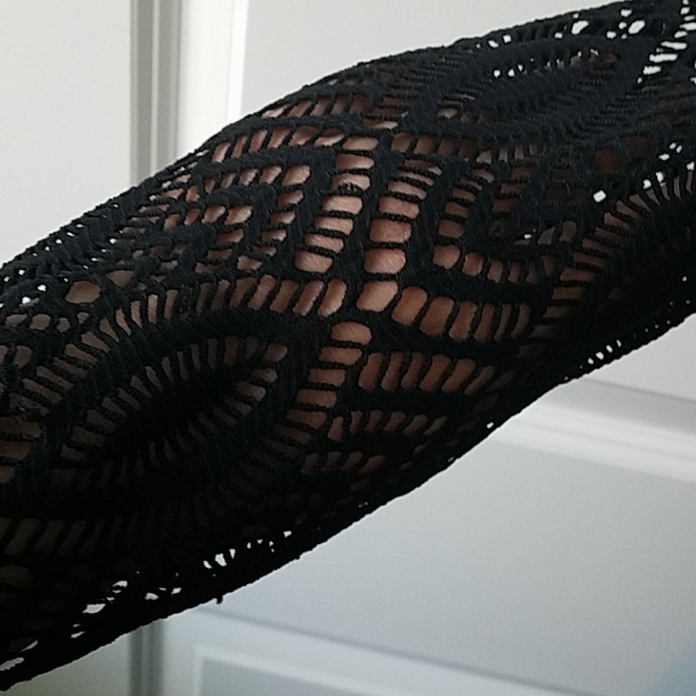Little long sleeved black dress - Picture 2 of 2